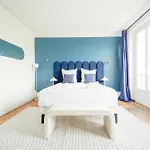 Elegant 4 Bedroom Spacious And Decorated * Paris
