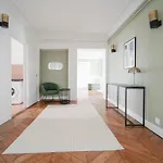Elegant 4 Bedroom Spacious And Decorated Apartment Paris