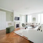 Elegant 4 Bedroom Spacious And Decorated *