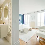 Apartment Elegant 4 Bedroom Spacious And Decorated Paris