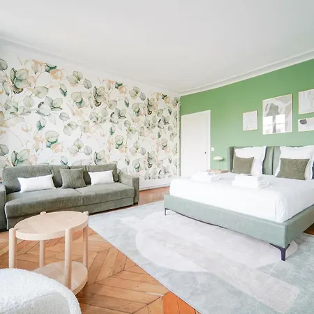 Elegant 4 Bedroom Spacious And Decorated * 파리
