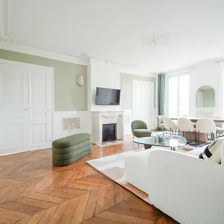 Elegant 4 Bedroom Spacious And Decorated 아파트 파리