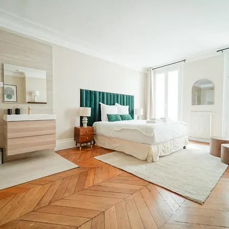 아파트 Elegant 4 Bedroom Spacious And Decorated 파리