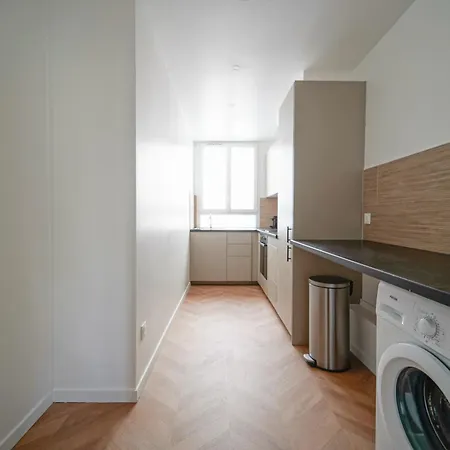 Elegant 4 Bedroom Spacious And Decorated