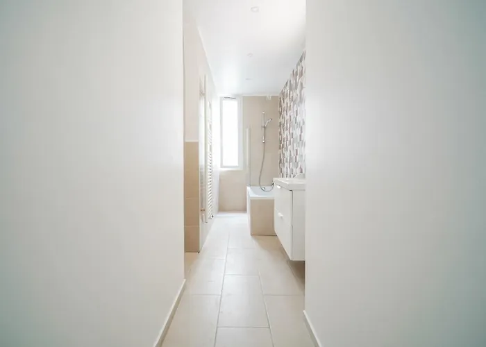 Elegant 4 Bedroom Spacious And Decorated * Paris